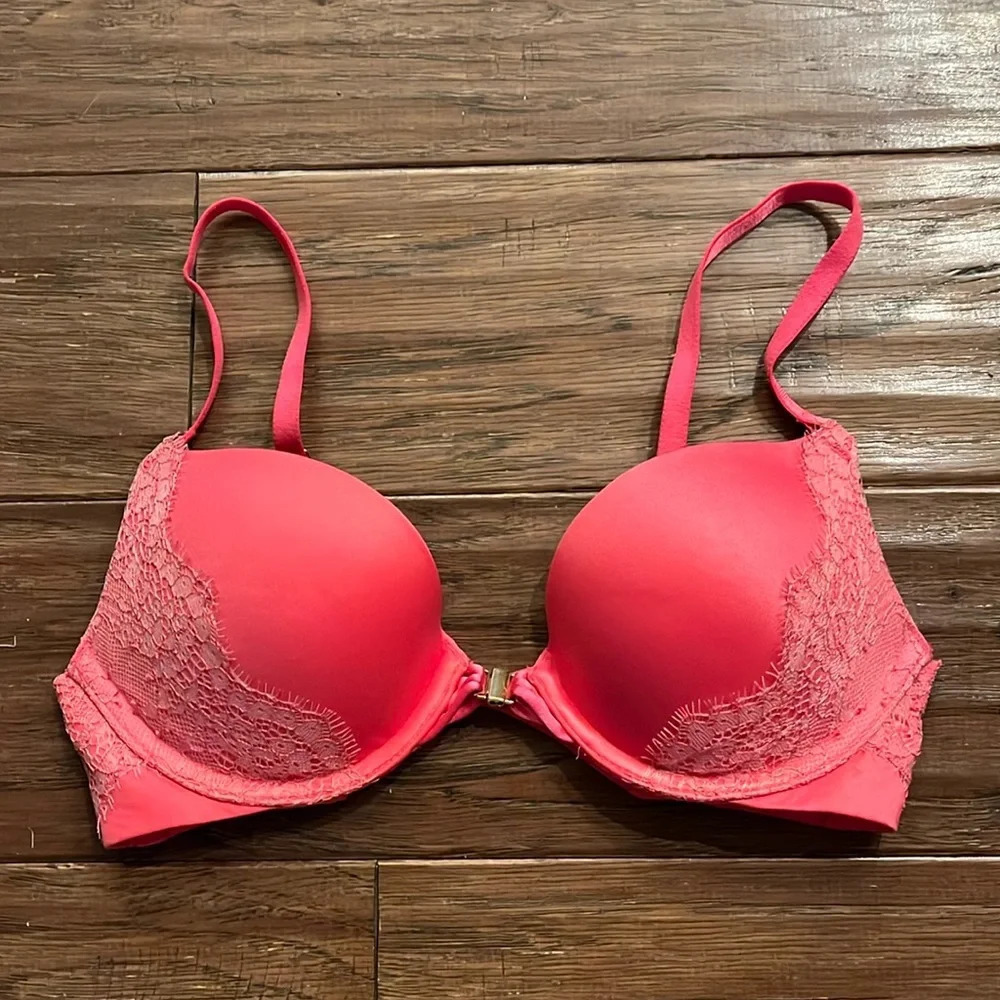 Victoria’s Secret Pink Bra